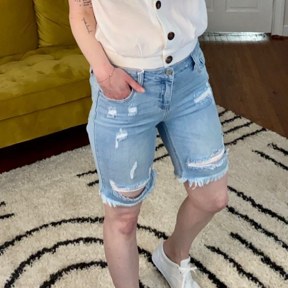 Mid Rise Distress Raw Hem Bermuda Shorts